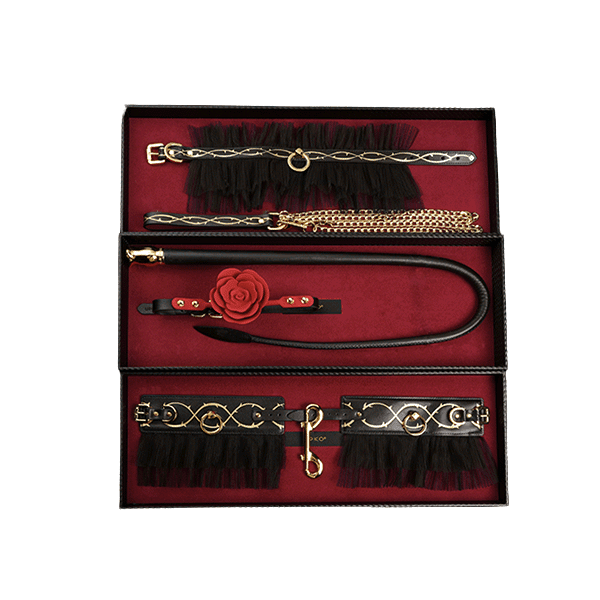 Rose and Thorn Collection - Marquis de Mayfair