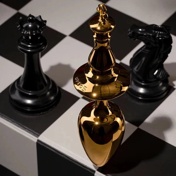 Sapiosexual Collection: King's Gambit Butt Plug Detail shot — Marquis de Mayfair