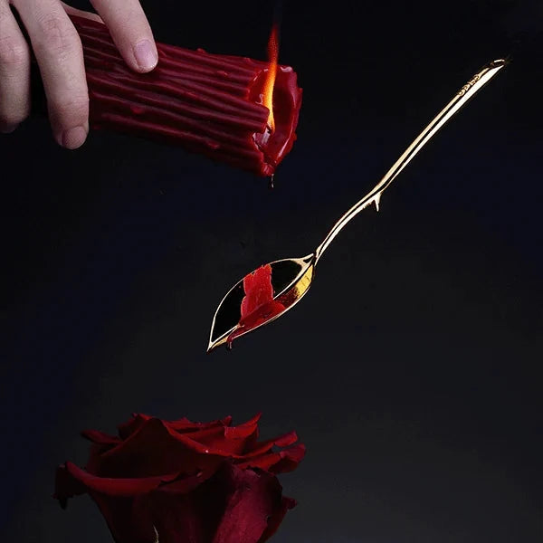 Ultimate Sensation: Wax Play Scraper Side view — Marquis de Mayfair